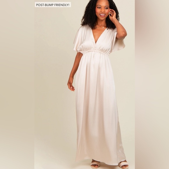 Elegant Maternity Maxi Dress in Cream - Picture 4 of 5